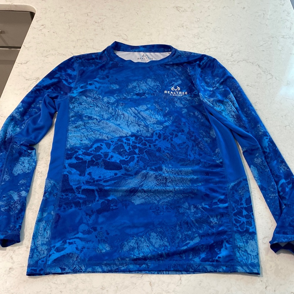 Mens Real Tree Fishing shirt size small